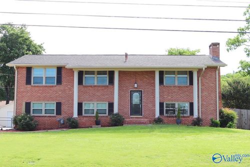 5627 Alta Dena St Sw, Huntsville, AL, 35802-1611 | Card Image