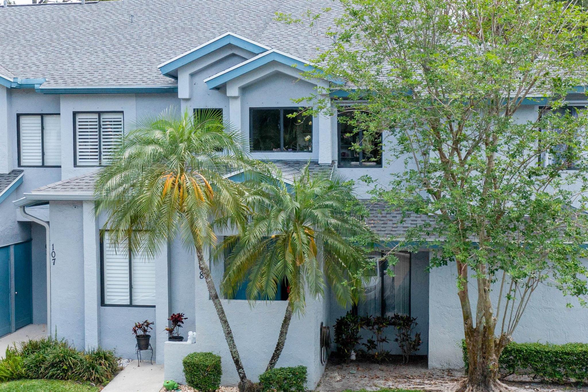 Harbour Pointe Way, Greenacres, FL 33413