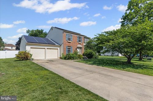 242 Tall Pines Dr, SEWELL, NJ, 08080-1105 | Card Image