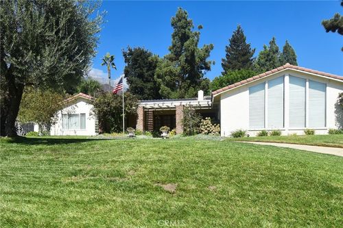 2350 Sunset Curv, Upland, CA, 91784-1069 | Card Image
