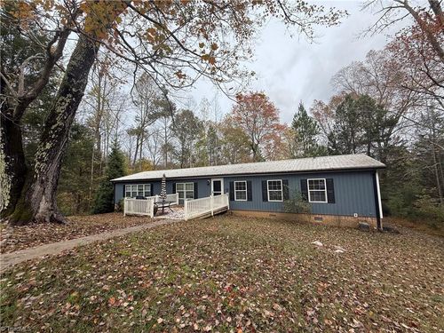 1032 Autumn Dr, East Bend, NC, 27018-6903 | Card Image
