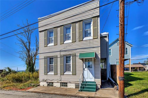 2405 Cronemeyer St, McKeesport, PA, 15132 | Card Image