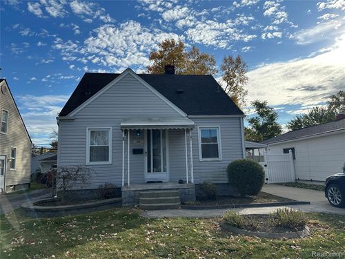 258 E 12 Mile Rd, Royal Oak, MI, 48073-4115 | Card Image