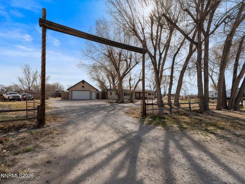 3320 Della Cir, Fallon, NV, 89406-8911 | Card Image