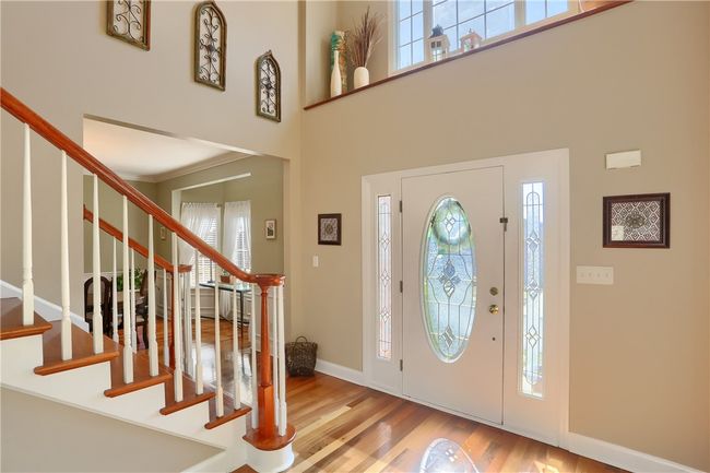 509 Sword Dance Pl, House other with 4 bedrooms, 5 bathrooms and 3 parking in Cranberry Twp PA | Image 4