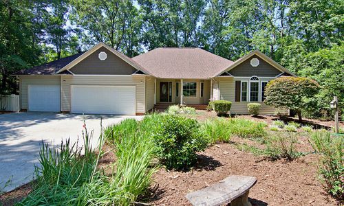 112 Waterbury Way, Pendleton, SC, 29670-8949 | Card Image