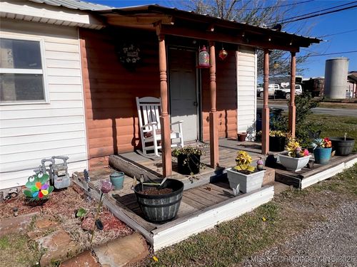 31 W 8th St, Kiowa, OK, 74553 | Card Image