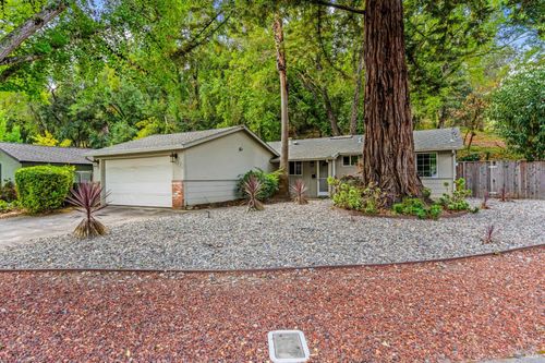 3173 Kingston Ave, Napa, CA, 94558-4454 | Card Image