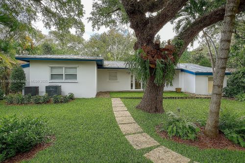3850 Crawford Ave, Miami, FL, 33133-6157 | Card Image