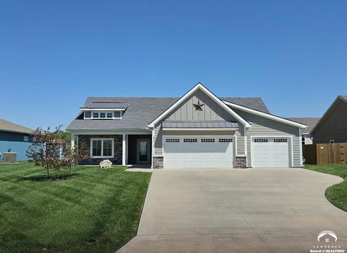1030 Bluestem Dr, Baldwin City, KS, 66006-4208 | Card Image
