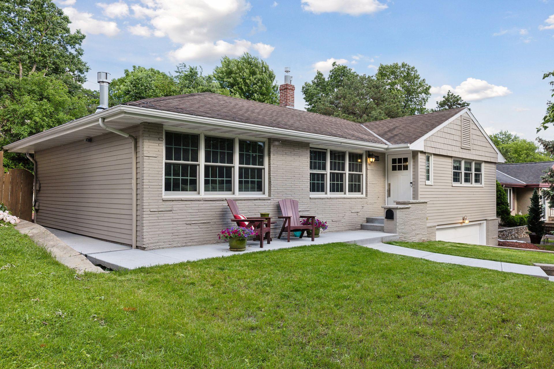 Prior Ave, Saint Paul, MN 55116