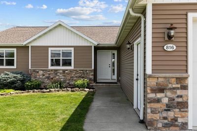 816 S Lincoln Street, House other with 4 bedrooms, 2 bathrooms and null parking in HORTONVILLE WI | Image 2