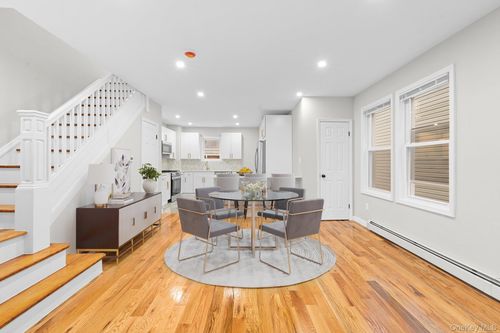 187 Tioga Dr, Saint Albans, NY, 11412-3012 | Card Image