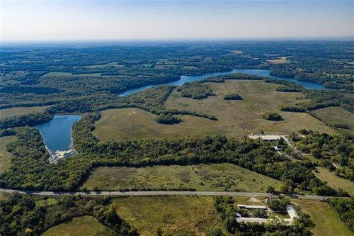 00000 Mclouth Rd, Tonganoxie, KS, 66086 | Card Image