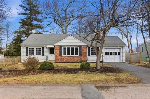 8 Junior Ter, Randolph, MA, 02368-5137 | Card Image