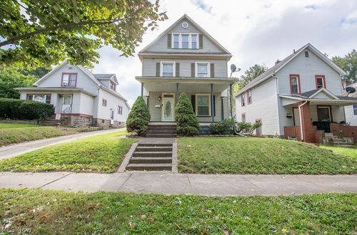 426 E Front St, Dover, OH, 44622-1882 | Card Image
