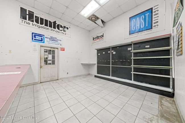 Lobby Area | Image 12