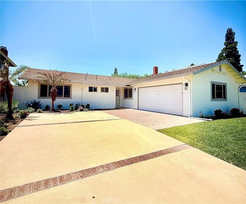 1147 Charleston St, Costa Mesa, CA, 92626-2706 | Card Image