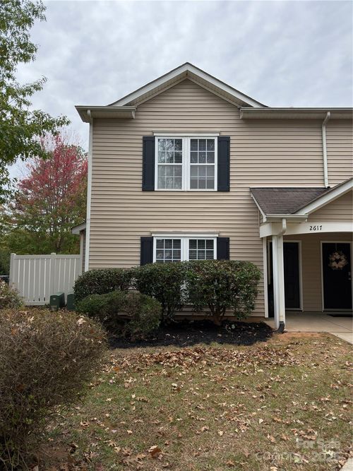 2617 Meadow Knoll Dr, Charlotte, NC, 28269-4011 | Card Image