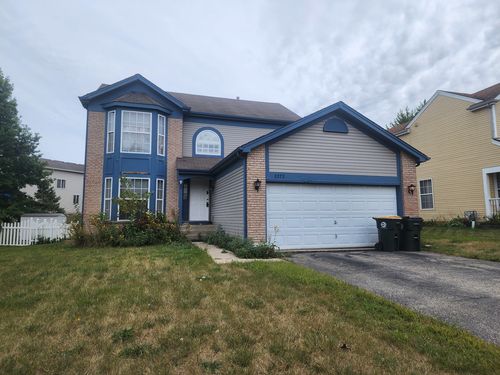 2273 N Harvest Hill Pl, Round Lake Beach, IL, 60073-4827 | Card Image