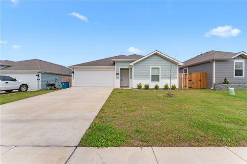106 Nw Pinwheel St, Gentry, AR, 72734 | Card Image