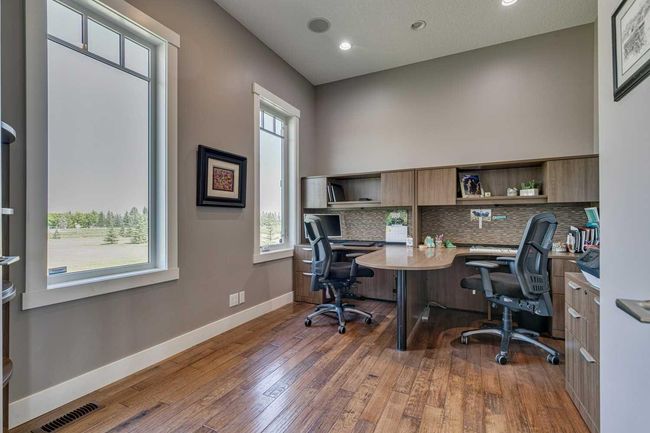 226018 30 Street W, House other with 2 bedrooms, 3 bathrooms and 8 parking in Rural Foothills County AB | Image 5