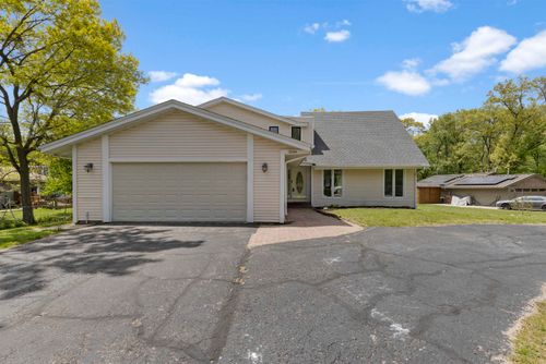 5044 Lanterne Ct, LOVES PARK, IL, 61111-3522 | Card Image