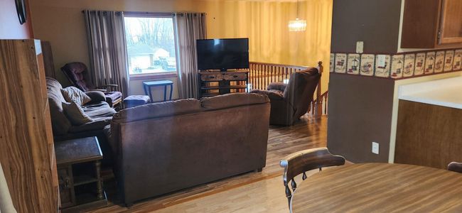 325 E Elm St, House other with 3 bedrooms, 1 bathrooms and null parking in Strawberry Point IA | Image 4