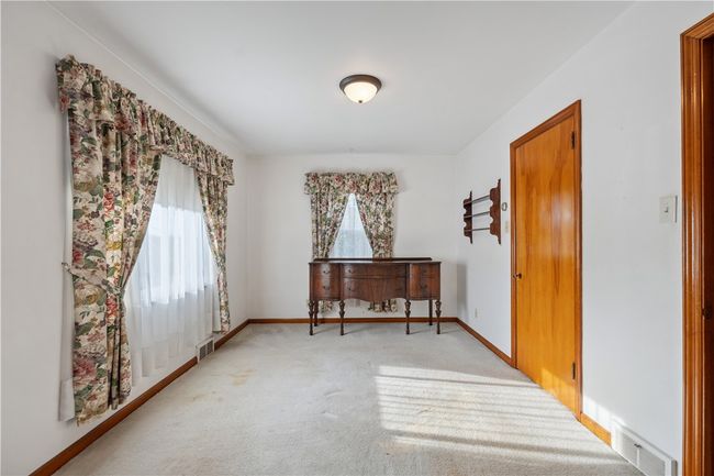 DINING ROOM~ | Image 5