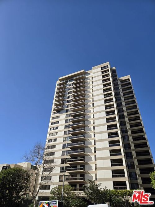 402-10445 Wilshire Boulevard, Los Angeles, CA, 90024 | Card Image