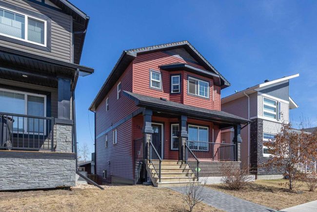 704 Athabasca Avenue, Home with 4 bedrooms, 3 bathrooms and 2 parking in Fort Mcmurray AB | Image 2