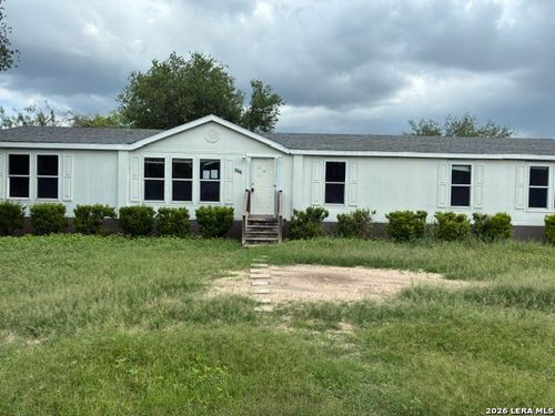 259 W Velma St, La Pryor, TX, 78872 | Card Image