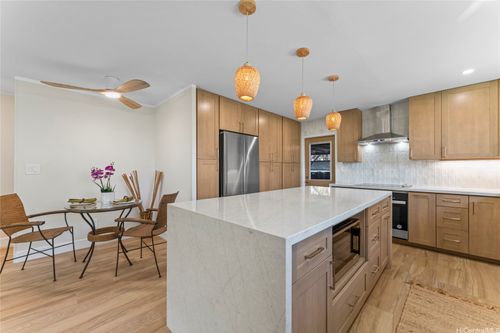 2265 Waiomao Rd, Honolulu, HI, 96816-3432 | Card Image