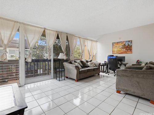 245-98-340 Koauka Loop, Aiea, HI, 96701 | Card Image