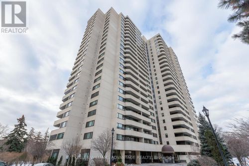 1005-75 Wynford Heights Cres, North York, ON, M3C3H9 | Card Image