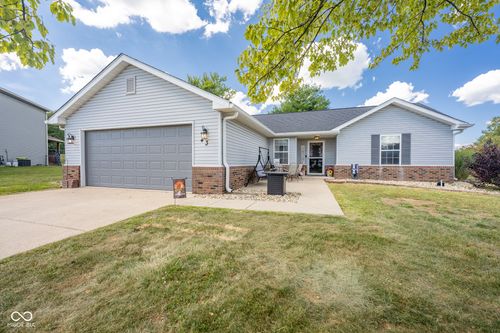 43 Briarwood Ct, Greencastle, IN, 46135-7659 | Card Image