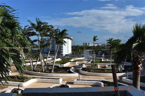 apt-502-13499 Biscayne Blvd, North Miami, FL, 33181-2026 | Card Image
