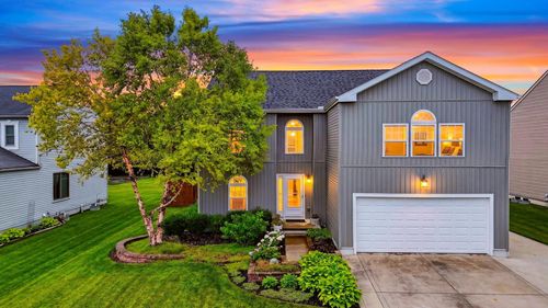 237 Cavanaugh Dr, Commercial Point, OH, 43116-9752 | Card Image
