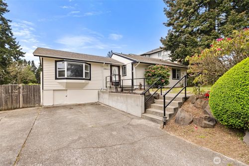16411 10th Ave Sw, Burien, WA, 98166-2933 | Card Image