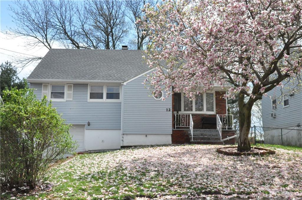 12 Mason Street, Sold in Menlo Park Terrace Zoocasa