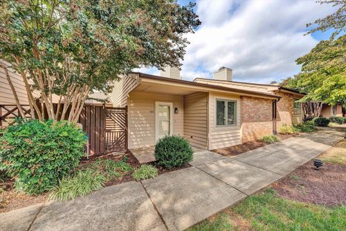 437 Windward Dr Sw, Roanoke, VA, 24018-0703 | Card Image
