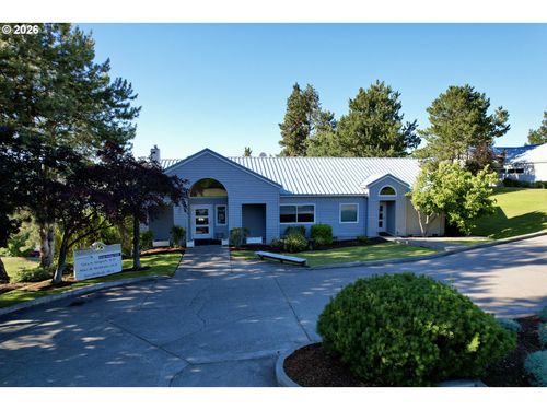 1805 E 19th St, The Dalles, OR, 97058-3365 | Card Image