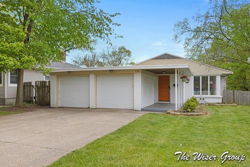 1742 Boston St Se, Grand Rapids, MI, 49506-4417 | Card Image