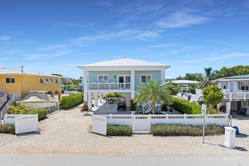 162 Marina Ave, Key Largo, FL, 33037-4302 | Card Image