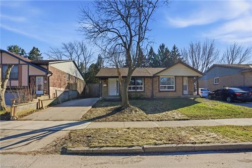 94 Wendover Dr, Hamilton, ON, L9C5X5 | Card Image