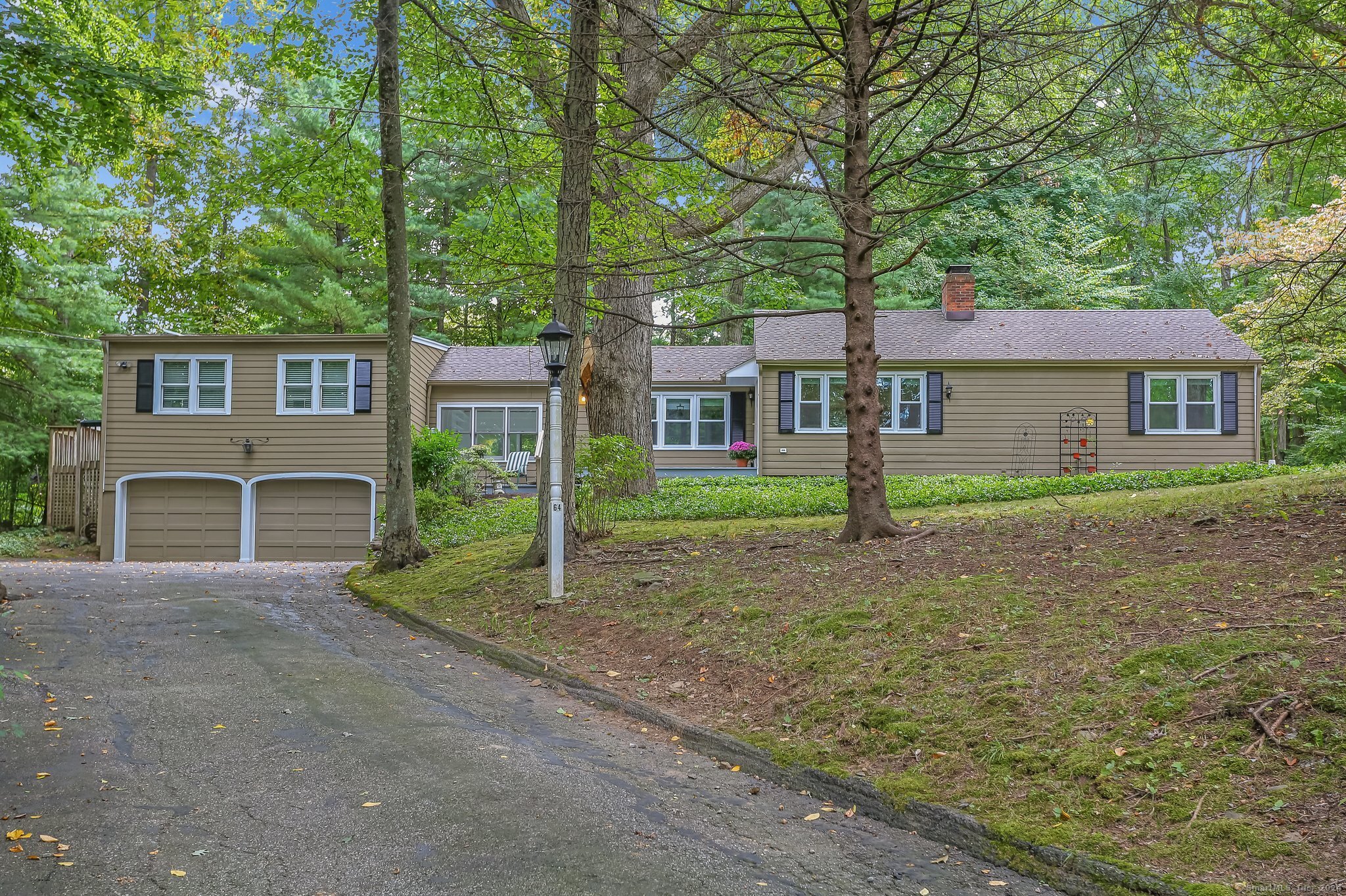 Sugarloaf Dr, Wilton, CT 06897