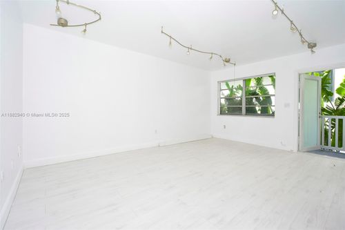 apt-2b-344 Meridian Ave, Miami Beach, FL, 33139-8733 | Card Image