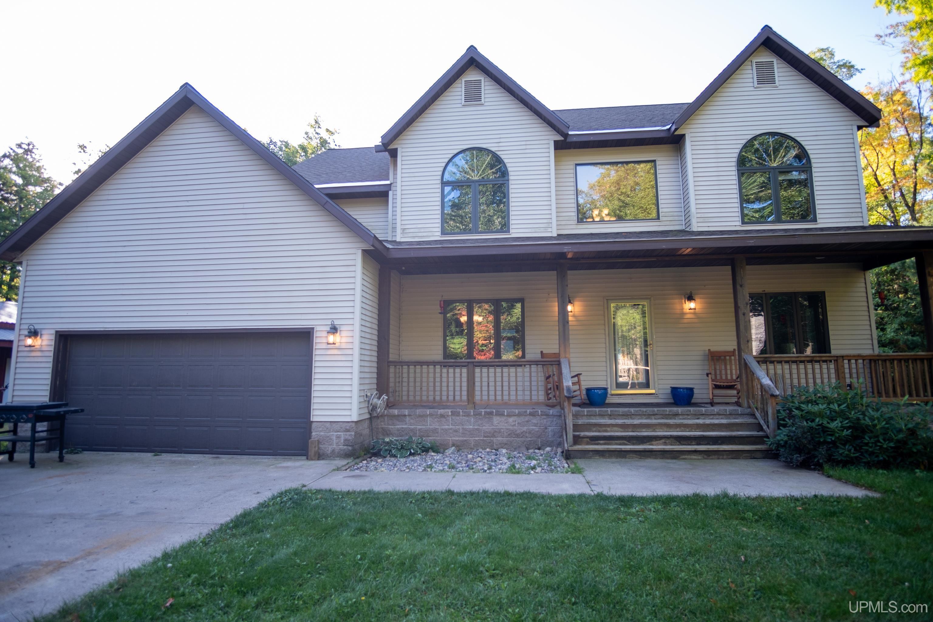 White Bear Dr, Negaunee, MI 49866