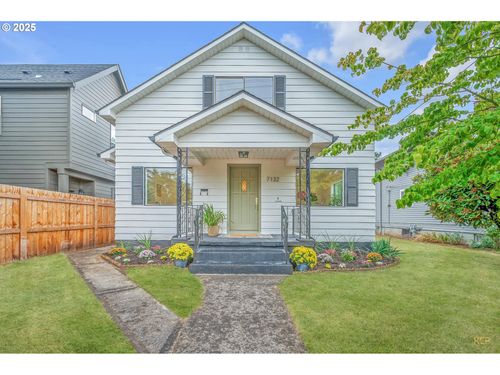 7132 N Portsmouth Ave, Portland, OR, 97203-5230 | Card Image