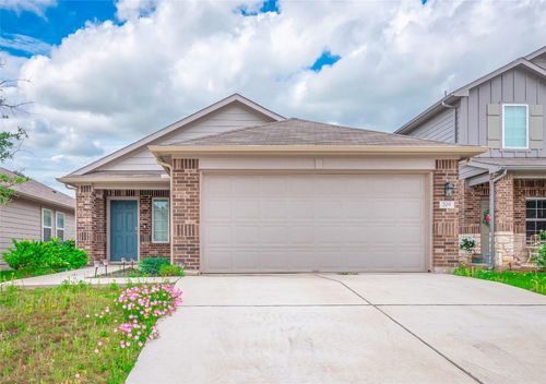 205 Granary Dr, Kyle, TX, 78640-3058 | Card Image